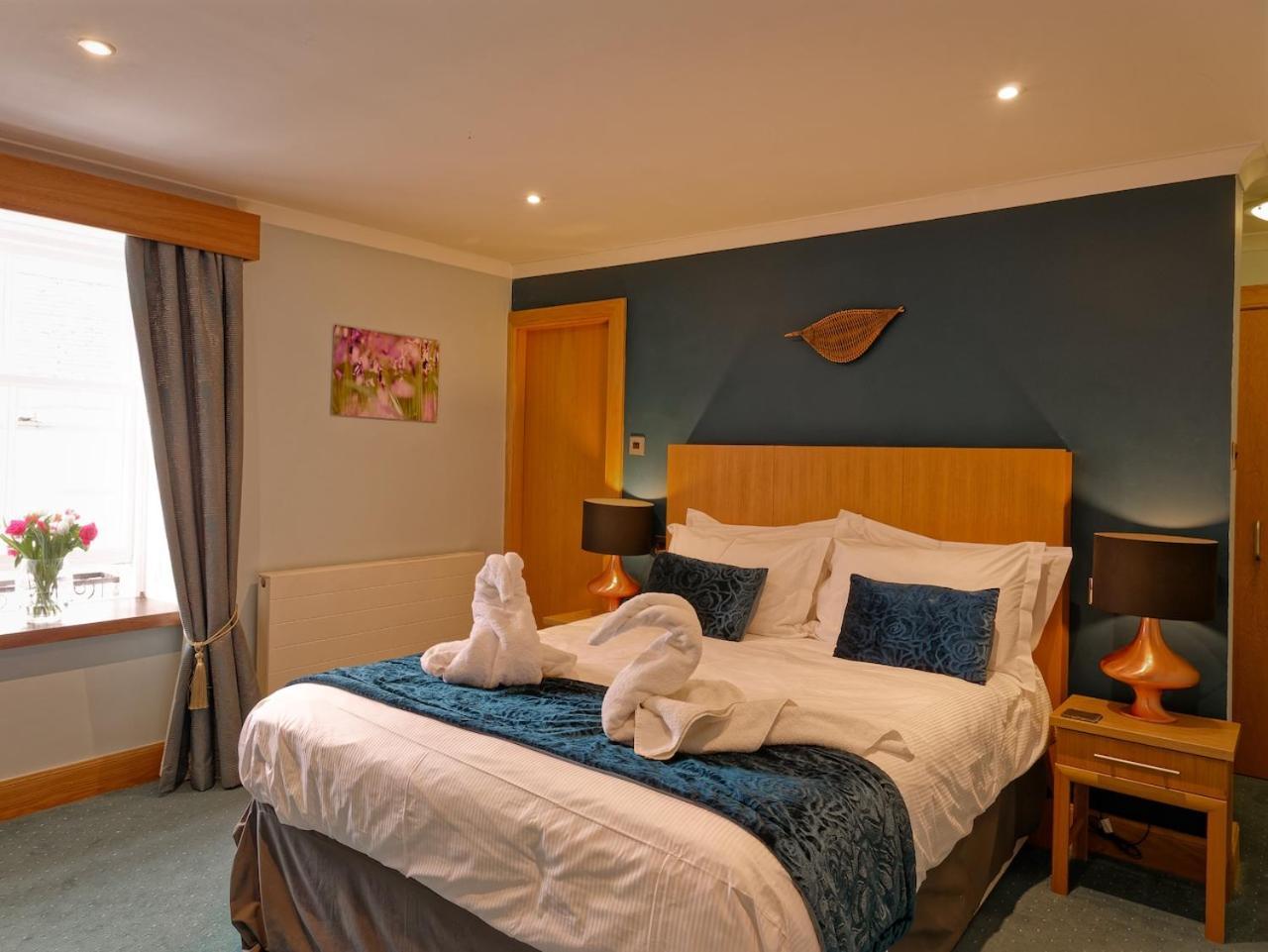 The Ship Inn - Winner Best Hotel Experience 2024 Visit Scotland Gatehouse of Fleet Dış mekan fotoğraf